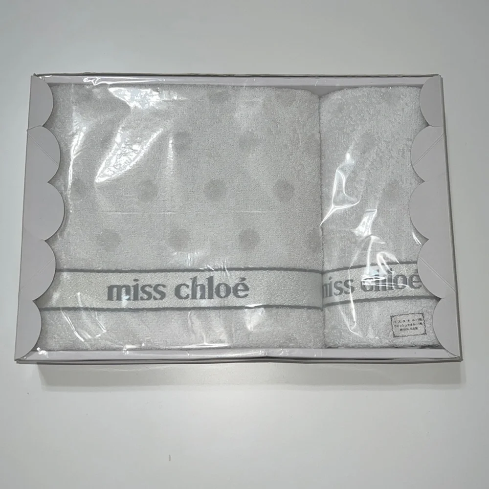 Miss Chloe face/hand towel